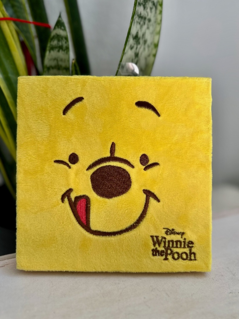 Disney Winnie the Pooh Eyeshadow Palette w/ Mirror Cute Collector Makeup Palette